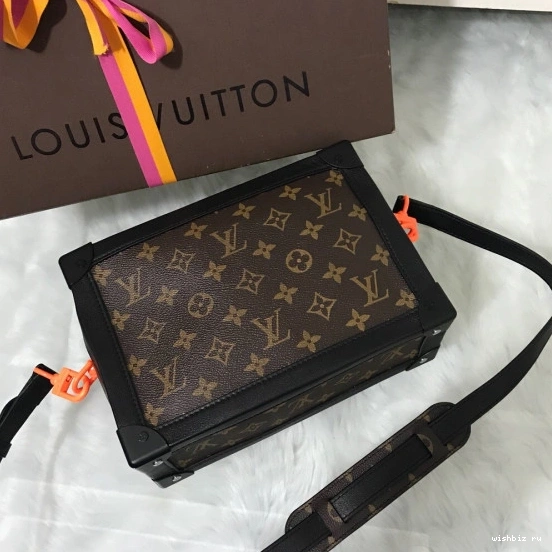 WIS VUITTON BOX LOUIS 1108